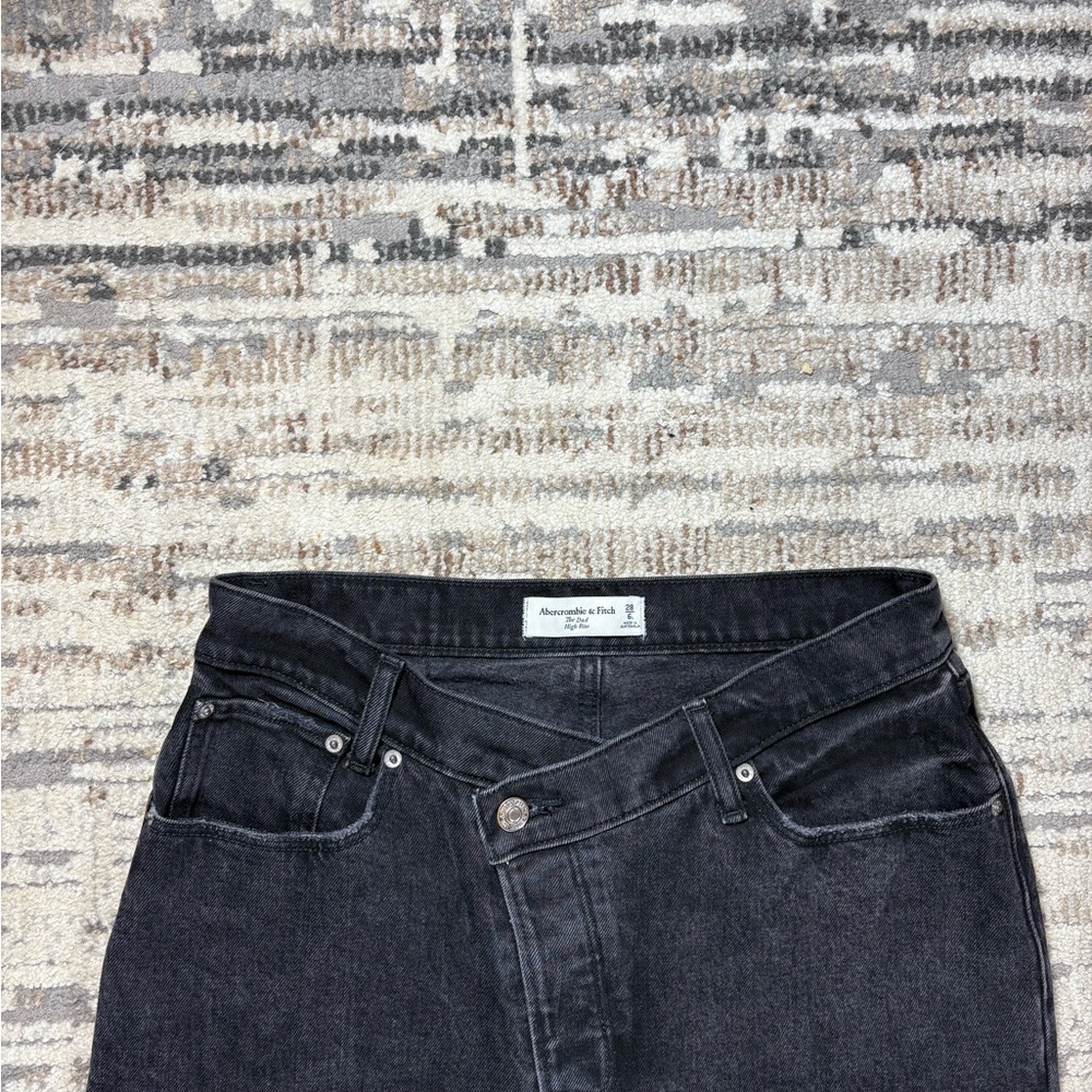 Abercrombie & Finch Black The Dad Highrise Jeans Crossover Front Size 6 Long - Picture 4 of 11
